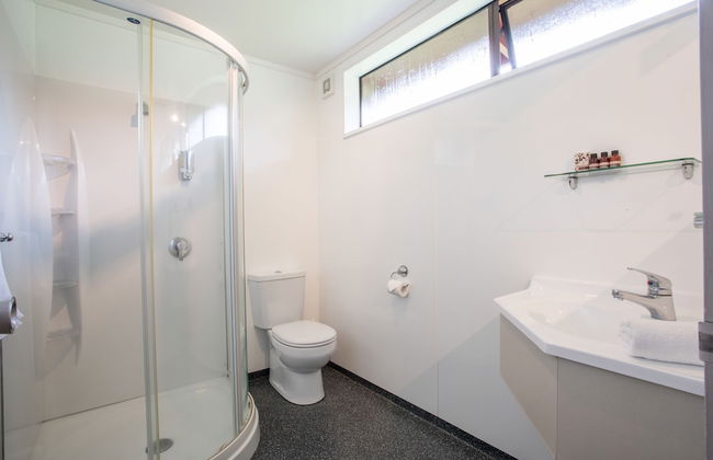 Te Anau Top 10 Holiday Park - Photo 58