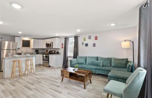 Skip to Saint Charles Local Art-Filled Hideaway - Foto 3