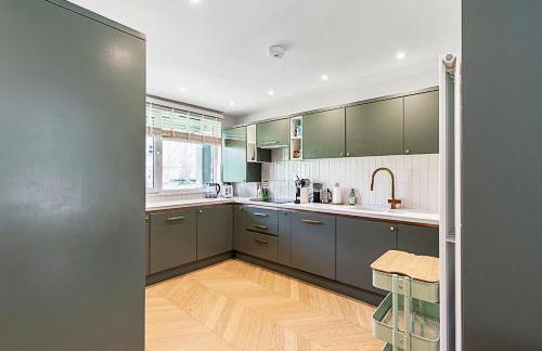 Stylish Islington Garden Flat Sleeps Four - Foto 12