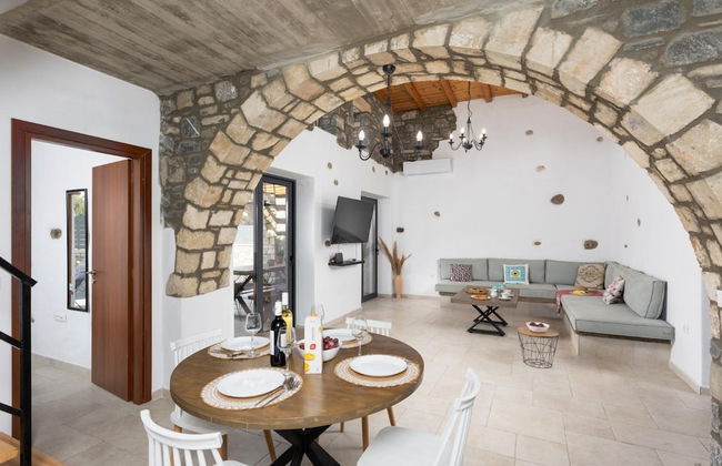 La Casa Di Pietre 1 in Rhodes - Photo 7