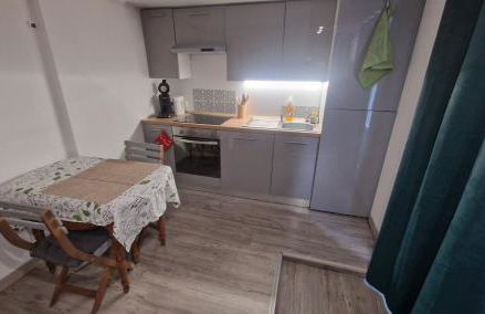 Studio Cerf, quartier marais, terrasse rez de chaussé, jardin accessible, matelas confortable - Foto 2