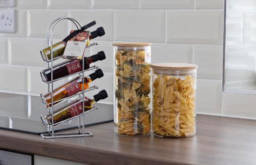 Charming cottage with hot tub & private garden - Photo 10