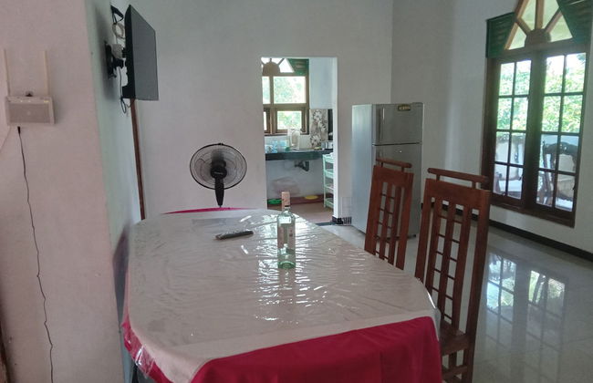 Charming 2-bed Apartment in Weligama - Photo 35