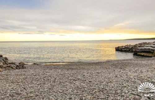Sea apartment by beach Vine, olive oil tasting, kajaks, grill - Photo 46