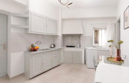 Salt & Sun Apartments by Konnect, at Kaminaki Beach - Foto 27