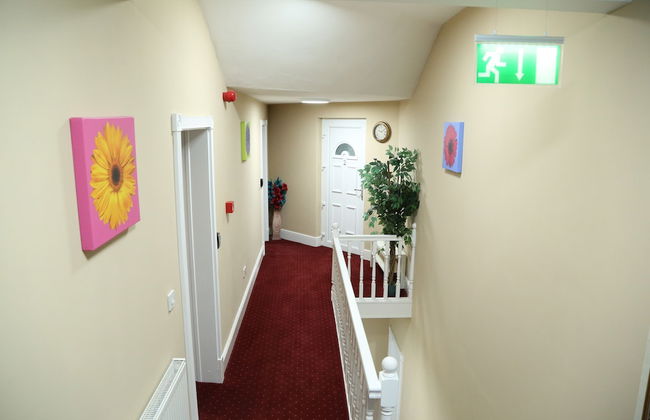 Birmingham Central Station Apartment - Photo 14