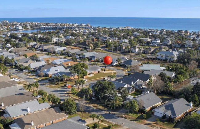 Renovated Home Near Beach and Shopping - Foto 48