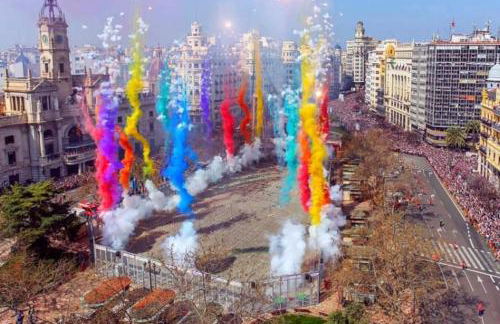 Valencia las Artes y Ciencias + Garaje + Netflix - Photo 32