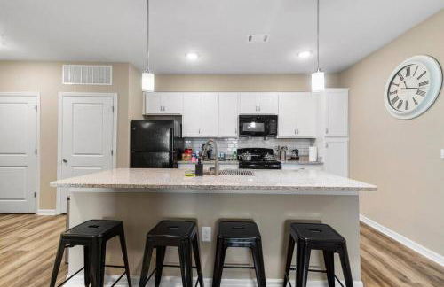 Elegant 3BR/2BA Condo Near Beaches & Attractions - Foto 6