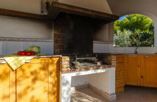 Chalet Los Olivos con piscina - Foto 10