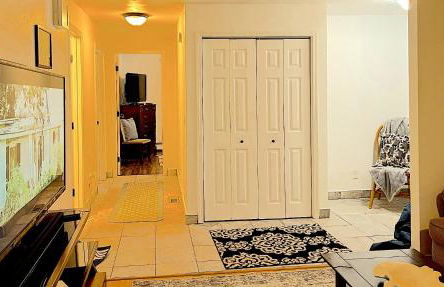 Airport Aurora Bora Bungalow - near airport and shopping - Photo 11