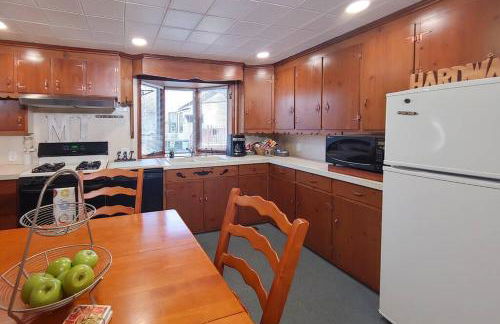 Huge historic, w/large yard & close to beach - Foto 12