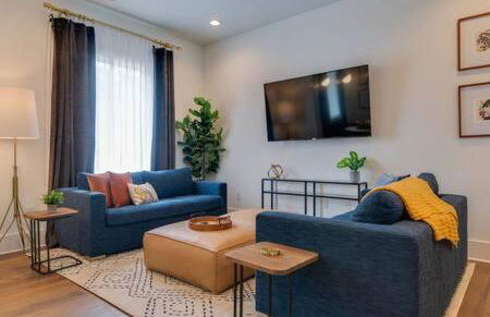 Near Downtown Gem - Rooftop, Garage & Walk To It All! - Foto 8