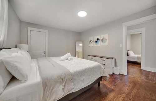 Lavish Flat w King Bed in near DT Food & Shops - Foto 15