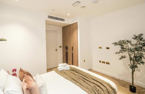 Modern 3-Bedroom Apartment near Kings Cross & Coal Drops - Photo 78