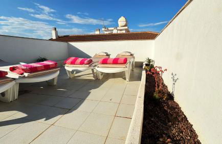 Low Price Modern Apartment Aircon & Filter Water - Foto 43