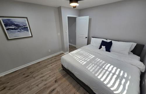 The Silver Villa - 2 King Beds Minutes from Downto - Foto 6