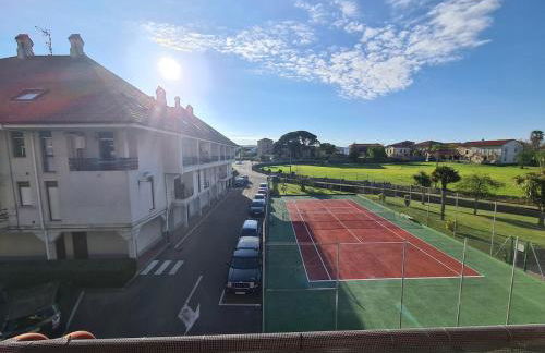 Acogedor dúplex en urbanización con piscina en Ajo - Foto 16