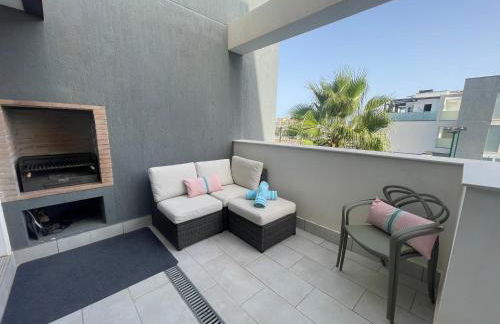 Herman House - Photo 3