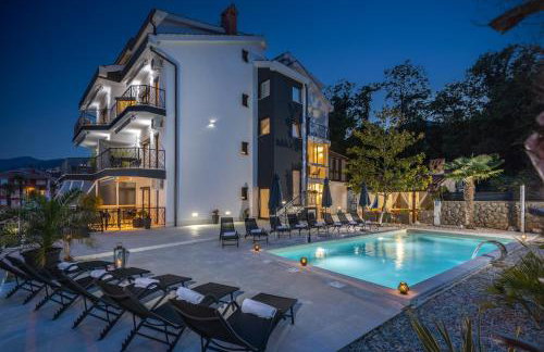 Villa Adriatic Ičići, Apartment Nina with heated swimming pool, ground floor - Foto 1