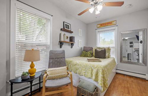 Bright & Chic 1st Flr Studio - Short-Midterm Stays - Foto 1