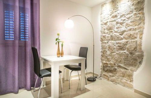 Split Oasis Studio Apartments - Photo 8