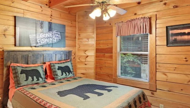 Minutes to Parkway I Pigeon Forge Sleeps 14 5BR - Foto 4, Habitación