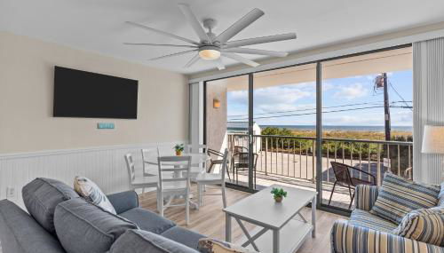 Paradise Towers #104 - Photo 2