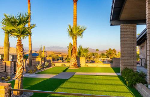 3BR Retreat with Heated Pool, BBQ and Mountain Views - Foto 53