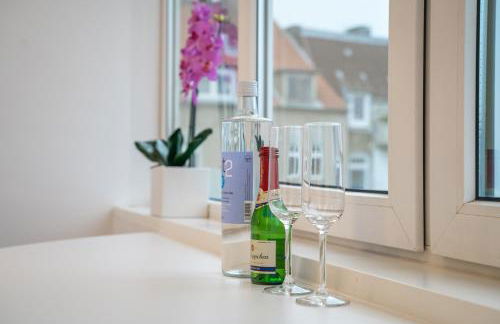 Kiel, renovierte Innenstadtwohnung, 24h Check-in, 2 kostenlose Fahrräder - Photo 7