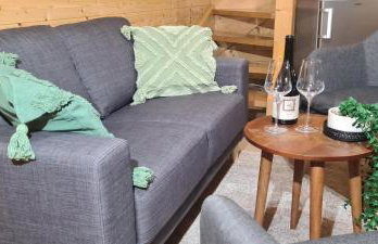 Mountain Villa Carin - Jacuzzi - Panoramic View - 4 Bedrooms - Free Private Parking - Near Zagreb - Photo 17