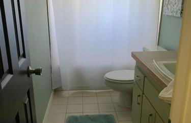 Lakefront Home Where You Can Retreat and Relax - Foto 24