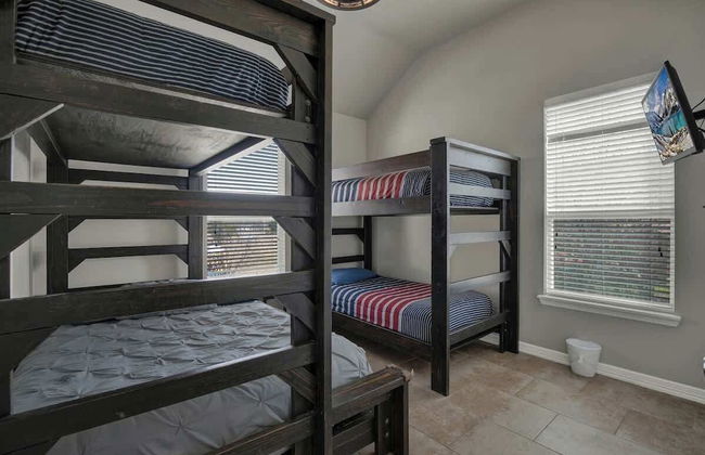 Let's Go Tubing! Awesome House-next to River! - Foto 3