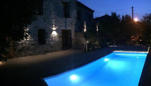 FEEL LIKE HOME IN LESVOS - Foto 2