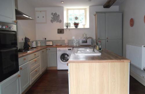 Manor House Annex - Sleeps up to 6 People - Photo 11