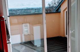 Rooftop Art Apartment, E-Roller,Ausblick,WLAN,TV, Netflix - Foto 12