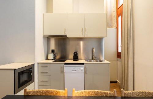 Uma Suites Barceloneta Beach - Photo 8