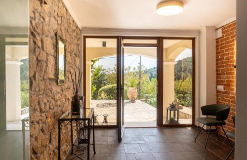 Aurora Lukorana - Photo 54