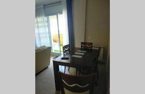 Apartamento para 5 personas frente al mar con piscina y parking - Foto 6