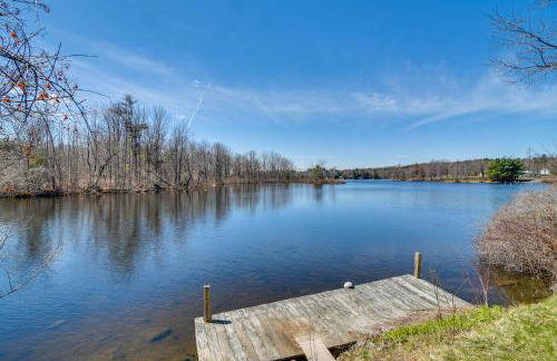 Oakland Apt on Messalonskee Lake with Dock Access! - Foto 3