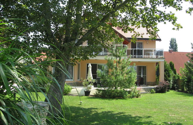 Sunshine Beach House directly at the lake - Foto 30