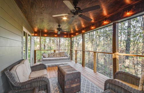 Waterfront Terry Home with 3 Decks and Hot Tub! - Foto 34