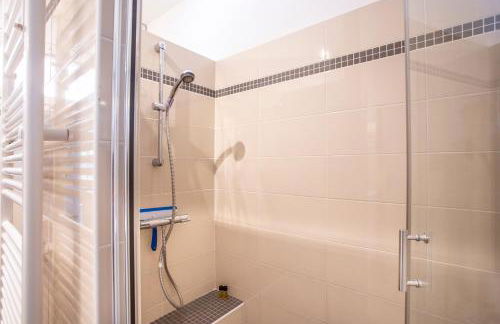 VILLA PROVENCE-SPA&BBQ CENTRE AU CALME- JARDIN - TERRASSES - Foto 27