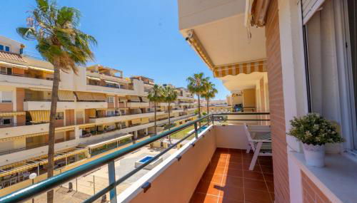 WintowinRentals Terrace, Pool, Parking in Cala del Moral - Photo 2