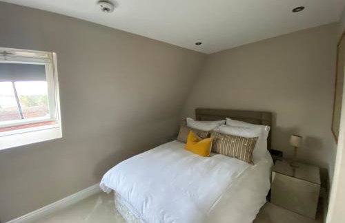 Beautiful Penthouse in centre of Winchester - Photo 8