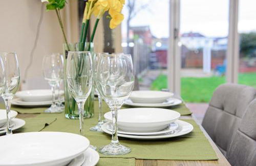 4 Bed 2 Bath, station, parking, long stays - Foto 19