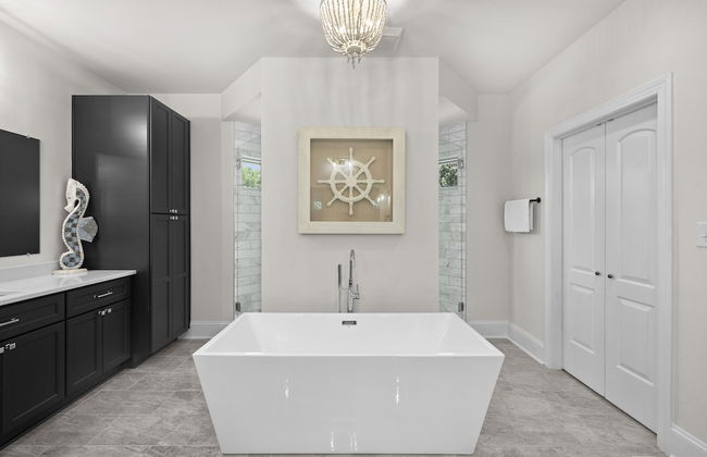 Make a Big Splash in 7BR Lake Norman Home! - Foto 50