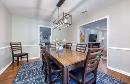 Near Botanical Garden with a Pool Charming on Charing - Foto 53