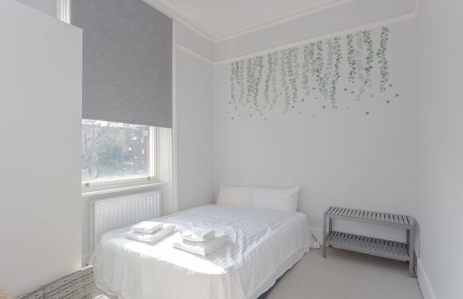 Newly Renovated 3 Bedroom Apartment in North West London - Foto 8