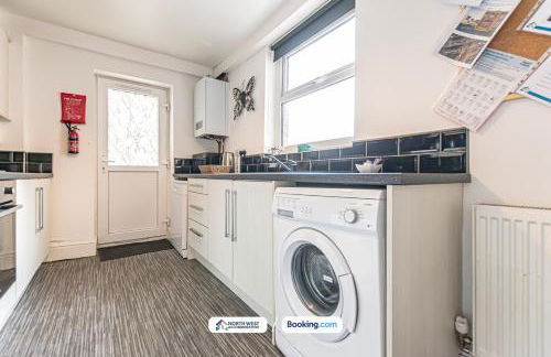 Wigan Short Let Spacious 4BR, Contractors Welcome - Foto 5